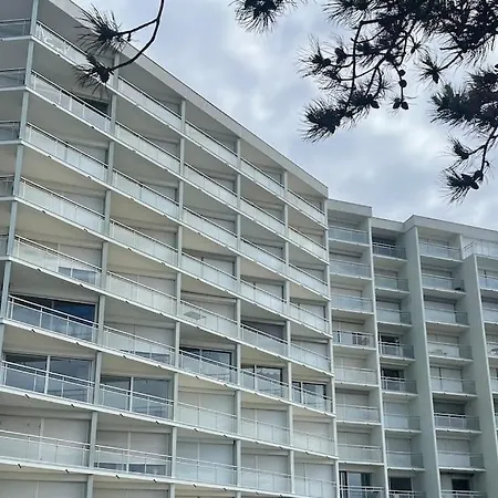 Paris-plage Face Mer, Prox Rue St Jean